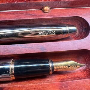 Scrikss Fountain Pen Chrome Gold Trim Nib‎ with Wood Presentation Case